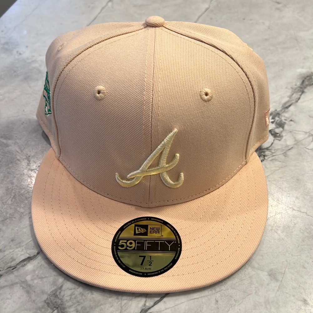 New Era fitted Braves hat size 7 1/2